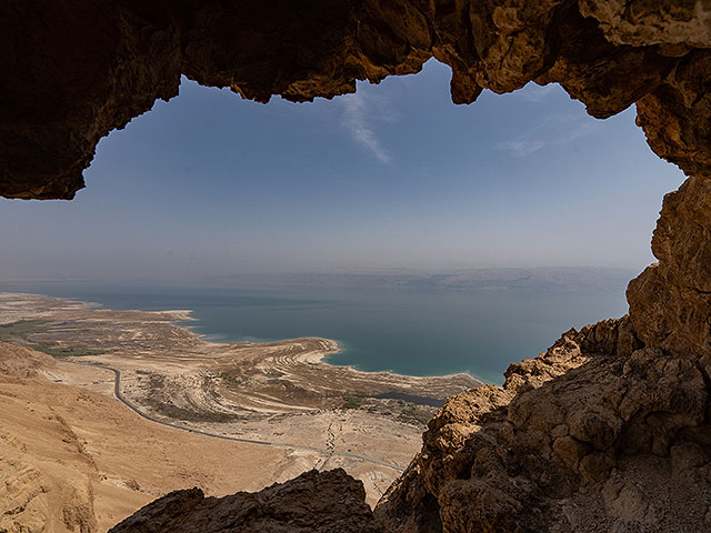 В районе Мертвого моря с большой высоты упала женщина, проводится спасательная операция