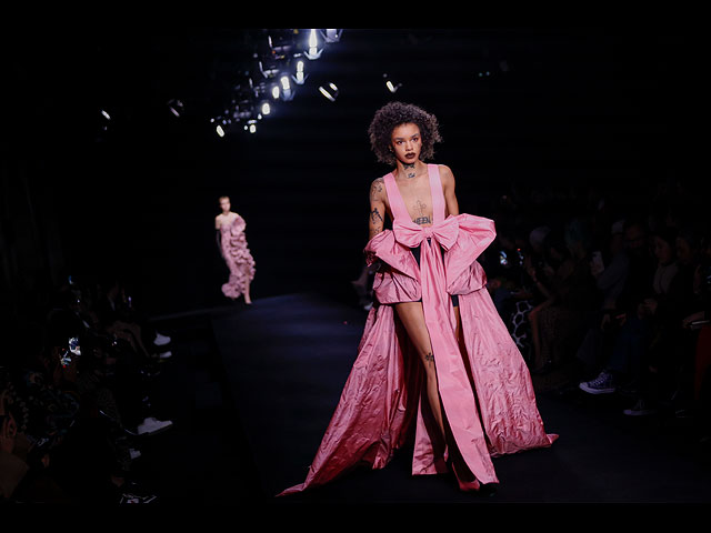 Новая коллекция Valentino Haute Couture сезона весна-лето 2023 года