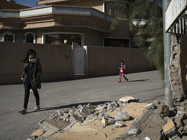 5.9 magnitude earthquake strikes northwestern Iran