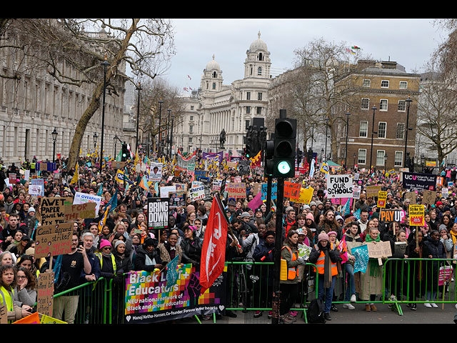 Крупнейшая за десятилетие забастовка в Лондоне. Фоторепортаж
