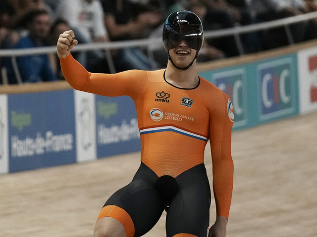 Чемпионом в индивидуальном спринте стал двукратный чемпион Токийской олимпиады голландец Харри Лаврейсен