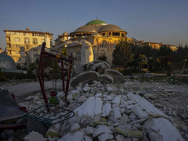 Жертвами землетрясений в Турции и Сирии стали около 41000 человек