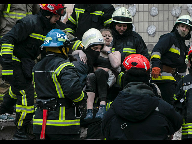 Последствия ракетного обстрела Днепра. Фоторепортаж