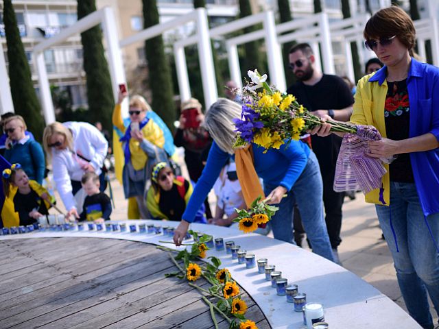 Израильтяне поддержали Украину в первую годовщину полномасштабной войны. Фоторепортаж