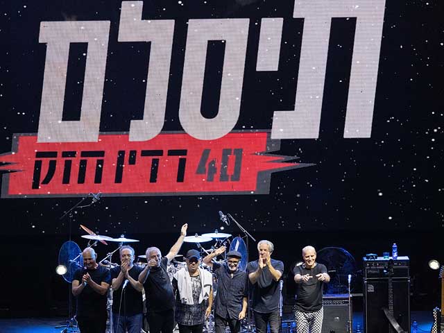 Концерт известной рок-группы в Тель-Авиве закончился протестом против юридической реформы