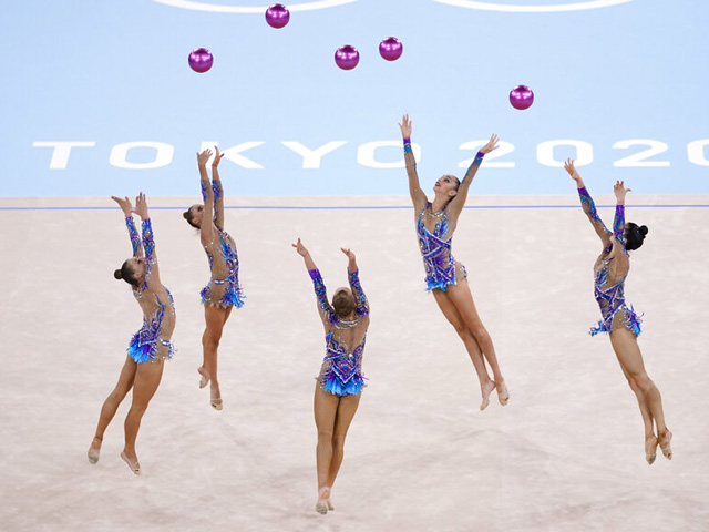 Художественная гимнастика. Этап Кубка мира в Афинах. Израильтянки завоевали золотую и серебряную медали