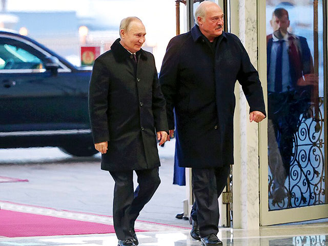 Путин заявил, что Россия разместит тактическое ядерное оружие на территории Беларуси