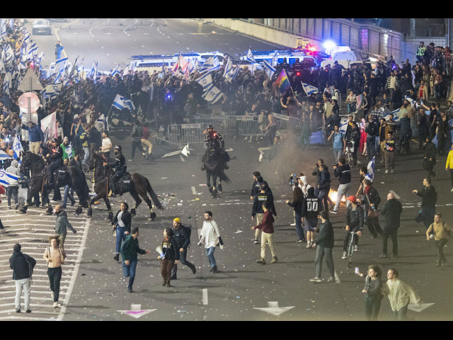 "Парализующий протест" в Тель-Авиве после отставки министра обороны. Фоторепортаж