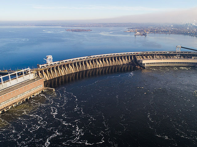 Гросси и Зеленский посетили Днепровскую ГЭС в Запорожье