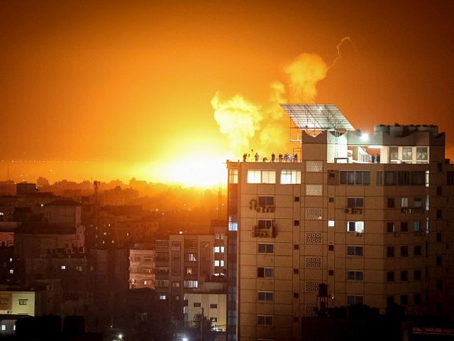 "Пасхальная эскалация", день третий: обстрелы из Газы, ЦАХАЛ атакует объекты ХАМАСа. Хронология