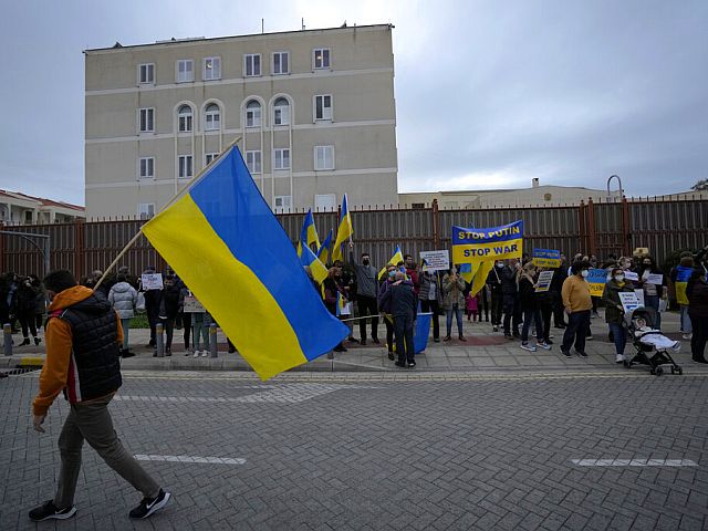 Акция в поддержку Украины около посольства РФ в Никосии (архив)