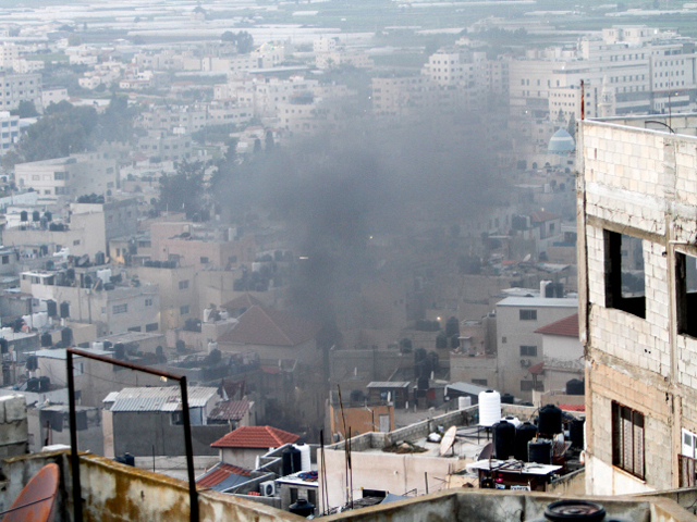 Источники: израильские военные провели в Дженине операцию по задержанию разыскиваемых террористов, в городе были отключены свет и интернет