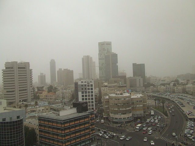 Пыльная буря в Израиле, рекомендовано закрыть окна и не выходить на улицу