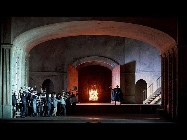 "Трубадур" Джузеппе Верди в Израильской Опере в постановке Даниэле Аббадо