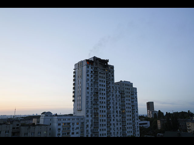 Киев под ударами российских ракет и иранских "шахедов". Фоторепортаж