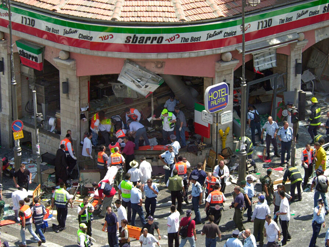 "Сбарро" после теракта. Иерусалим, 9 августа 2001 года