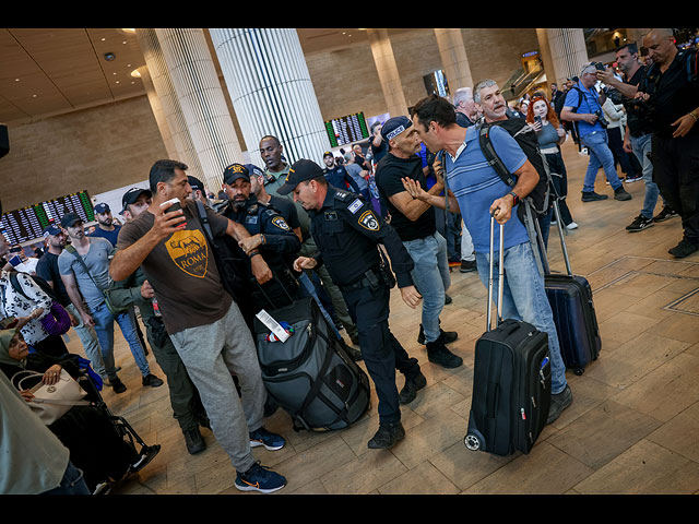 Аэропорт "Бен-Гурион" в день массового протеста. Фоторепортаж