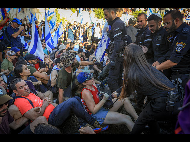 Раскол в израильском обществе: усилились акции протеста. Фоторепортаж