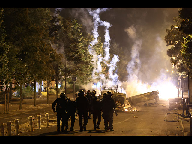 Неделя массовых беспорядков во Франции. Фоторепортаж