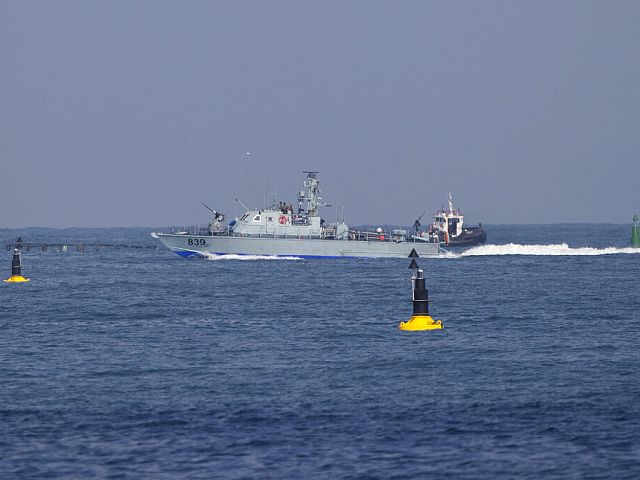 Около побережья Газы израильские военные задержали нарушителей границы