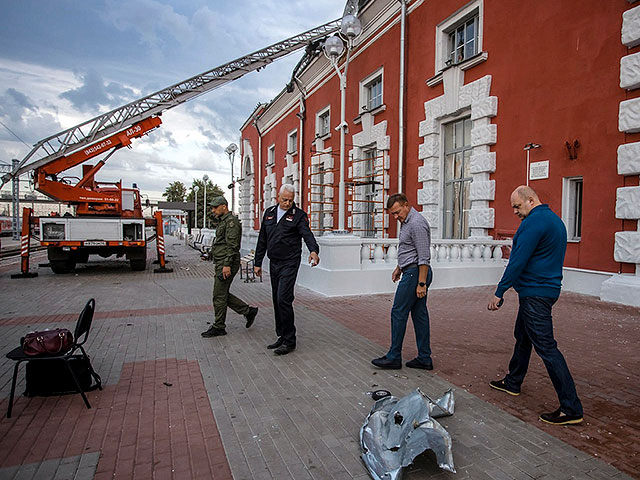 БПЛА атаковал административное здание в Курске