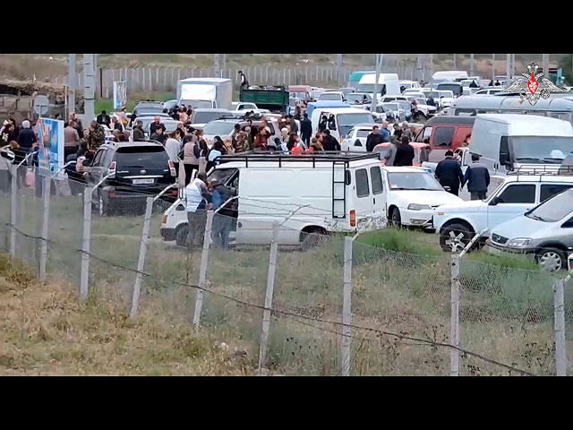 Поток беженцев из Нагорного Карабаха/Арцаха в Армению. Фоторепортаж