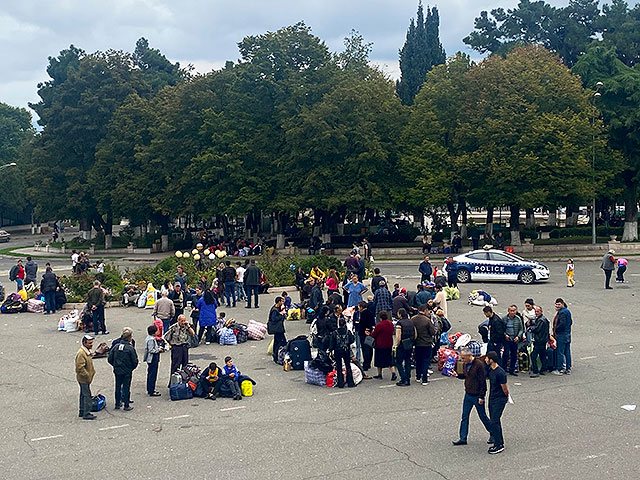 Поток беженцев из Нагорного Карабаха/Арцаха в Армению. Фоторепортаж