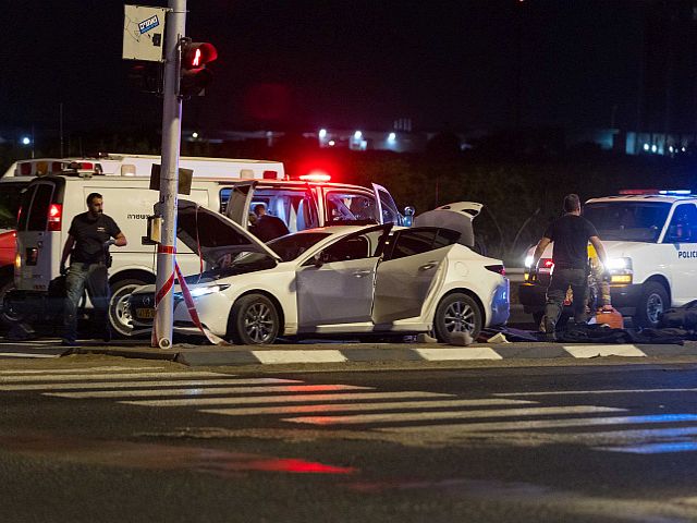 Подрыв автомобиля и перестрелка в округе Лахиш: двое убитых