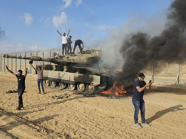 Журналисты AP, CNN, NY Times и Reuters сопровождали боевиков ХАМАСа во время 