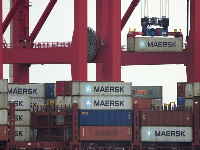 Maersk suspends ship traffic in Bab el-Mandeb Strait over Houthi attacks