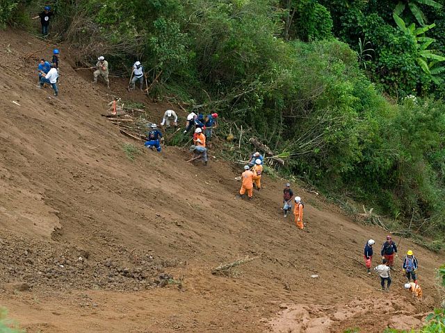 Уточнение: жертвами оползня в Колумбии стали более 30 человек