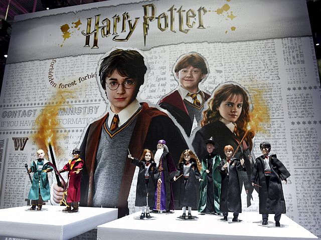 Warner Bros. разрабатывает сериал о Гарри Поттере, который продлится 10 лет