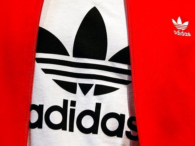 Adidas varnar för potentiella leveransstörningar och prishöjningar från Röda havets situation