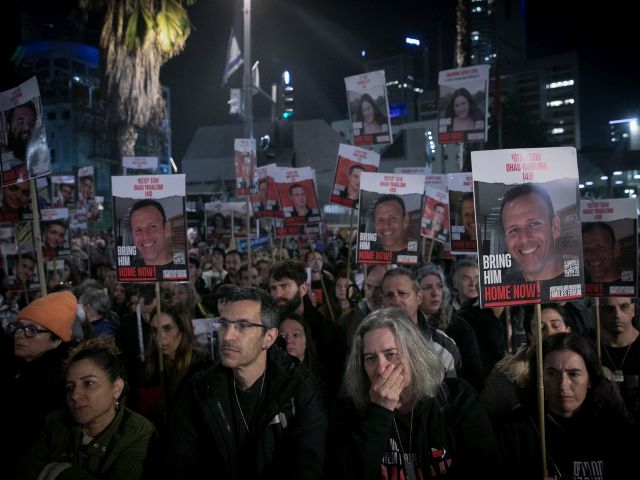 Акции протеста в Израиле: против Нетаниягу, за освобождение заложников. Фоторепортаж