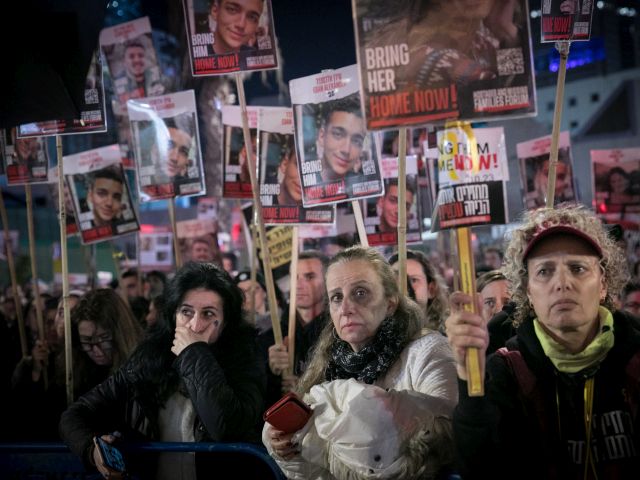 Акции протеста в Израиле: против Нетаниягу, за освобождение заложников. Фоторепортаж