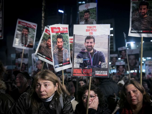 Акции протеста в Израиле: против Нетаниягу, за освобождение заложников. Фоторепортаж