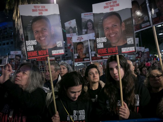 Акции протеста в Израиле: против Нетаниягу, за освобождение заложников. Фоторепортаж