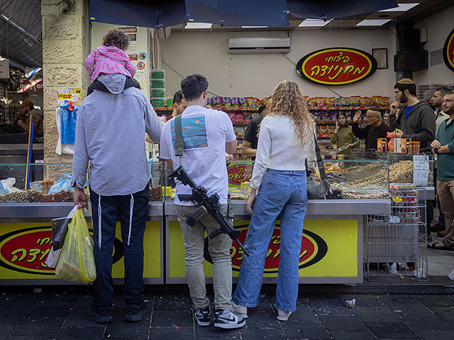 Fiyat Artışları Küreler Nedeniyle İsrail’in Alışveriş Kalıplarında Hızlı Değişimler Sağlıyor