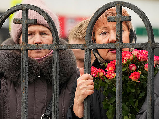 Алексея Навального похоронили на Борисовском кладбище в Москве. Фоторепортаж