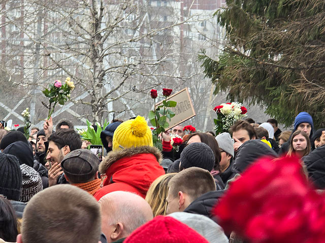 Алексея Навального похоронили на Борисовском кладбище в Москве. Фоторепортаж