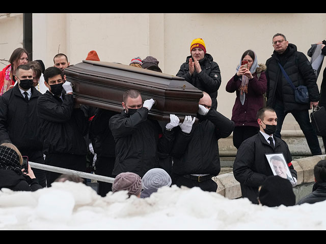 Алексея Навального похоронили на Борисовском кладбище в Москве. Фоторепортаж