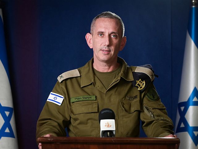 Хагари прокомментировал освобождение двух заложников в секторе Газы