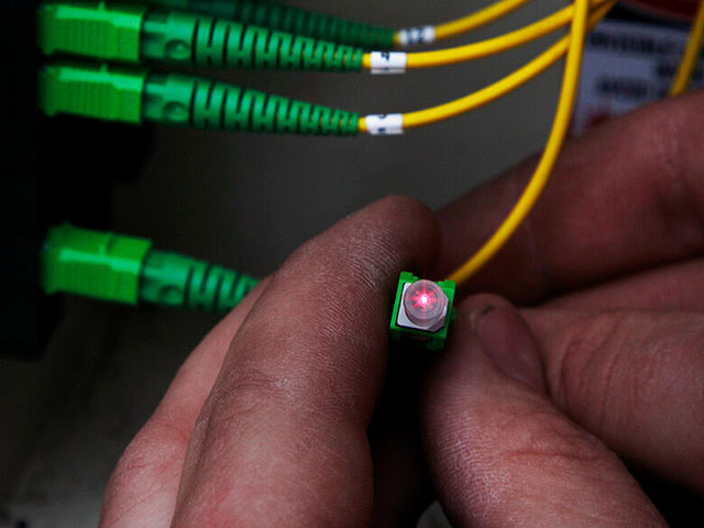 Israel Allows Purchase of Fiber-Optic Network Terminals Instead of Renting Them