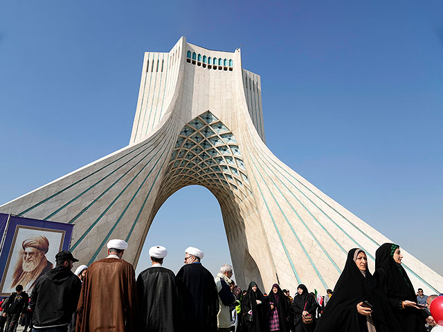 Иранское агентство удалило сообщение о закрытии воздушного пространства над Тегераном