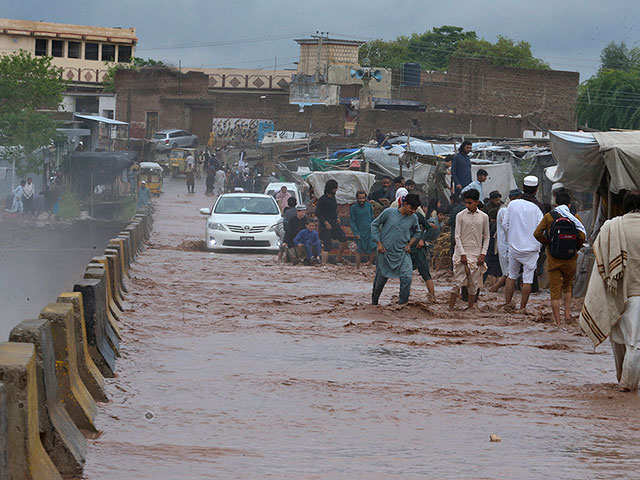 Наводнения  в Афганистане и Пакистане, более 100 жертв