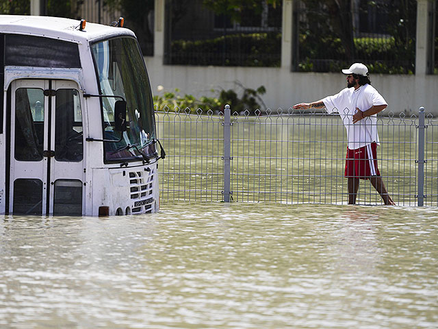 Апрельское наводнение в ОАЭ и Омане. Фоторепортаж