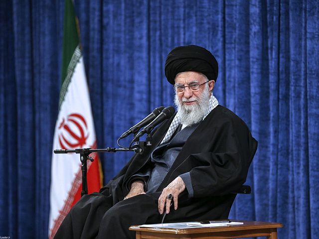 Верховному лидеру Ирана Али Хаменеи исполнилось 85 лет