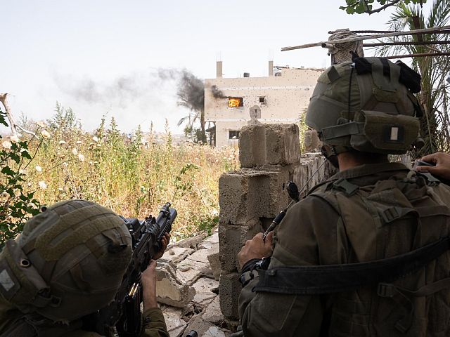 ЦАХАЛ за сутки нанес удары по десяткам целей в Газе. Видео