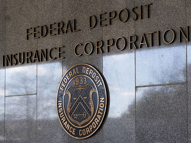 Дела банка переданы Федеральной корпорации США по страхованию вкладов (Federal Depostit Insurance Corporation, FDIC)