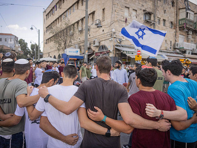 Население Израиля – 9,9 миллиона человек, 73% евреев и 21% арабов